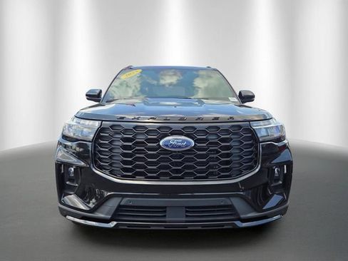 Used 2025 Ford Explorer ST-Line AWD/4WD image 8