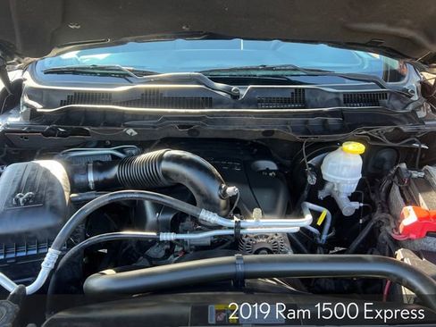 Used 2019 RAM 1500 Express w/ Express Value Package image 39