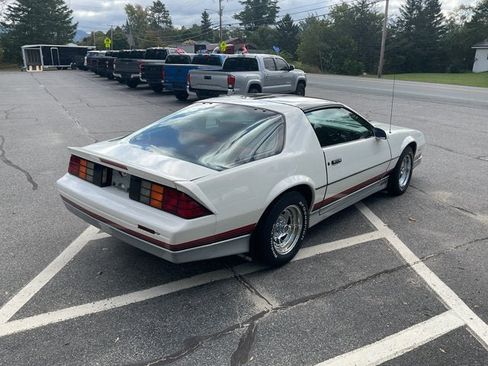 Used 1987 Chevrolet Camaro Z28 RWD image 10