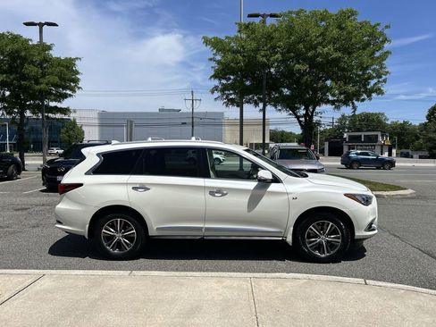 Used 2017 INFINITI QX60 Luxe w/ Premium Plus Package AWD/4WD image 9