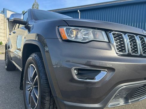 Used 2019 Jeep Grand Cherokee Limited AWD/4WD image 33