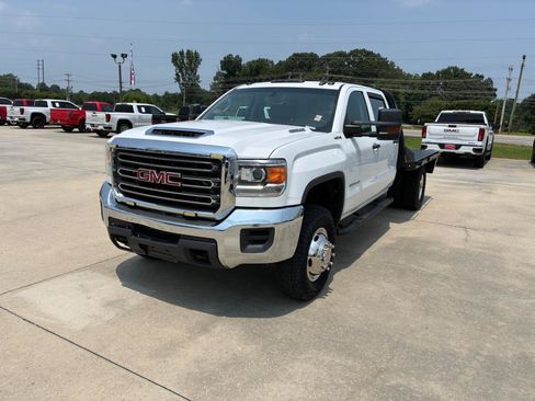 Used 2019 GMC Sierra 3500 4x4 Crew Cab w/ Sierra Convenience Package image 2