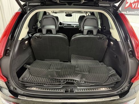 Used 2023 Volvo XC90 B5 Plus image 9