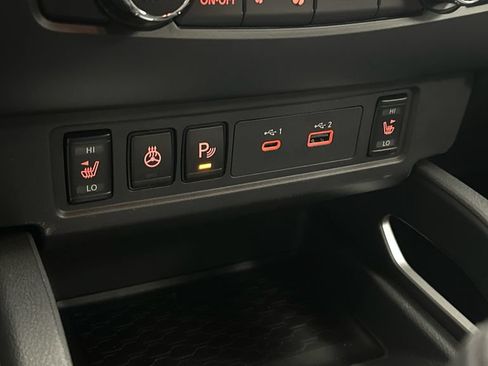 New 2026 Nissan Frontier SV w/ All-Weather Content Package AWD/4WD image 19