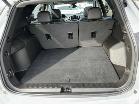 Used 2022 Chevrolet Equinox Premier AWD/4WD image 10