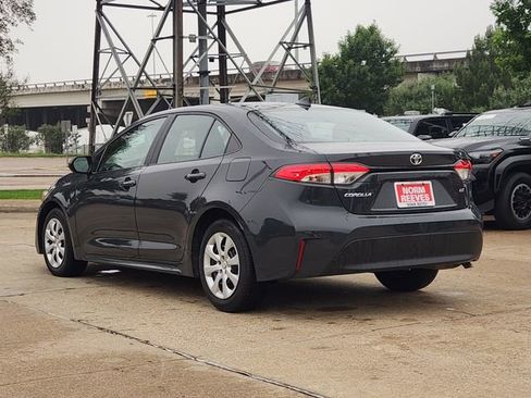 Used 2024 Toyota Corolla LE FWD image 4