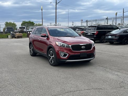 Used 2018 Kia Sorento EX image 1