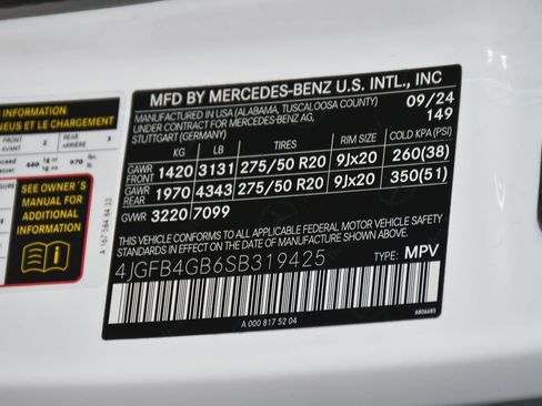 Used 2025 Mercedes-Benz GLE 450e 4MATIC w/ AMG Line Exterior image 21