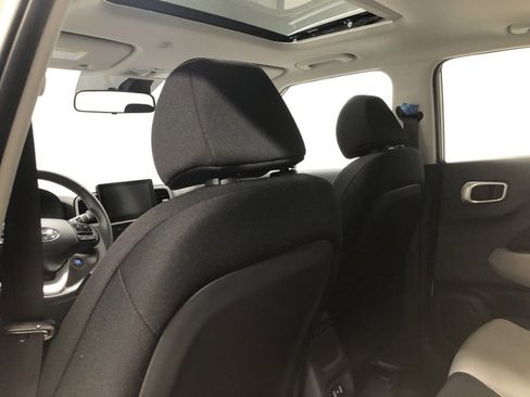 New 2026 Hyundai Venue SEL image 17