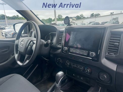 Used 2022 Nissan Frontier S w/ Technology Package AWD/4WD image 3