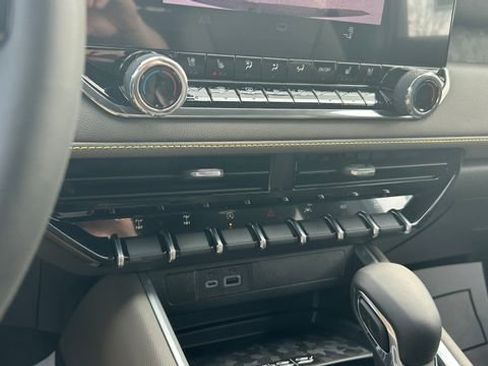 New 2026 Chevrolet Colorado ZR2 AWD/4WD image 26
