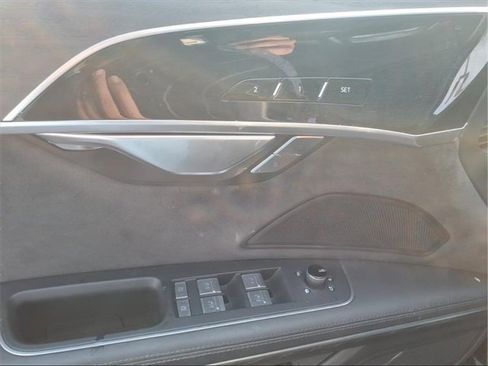Used 2022 Audi A8 L 3.0T image 13