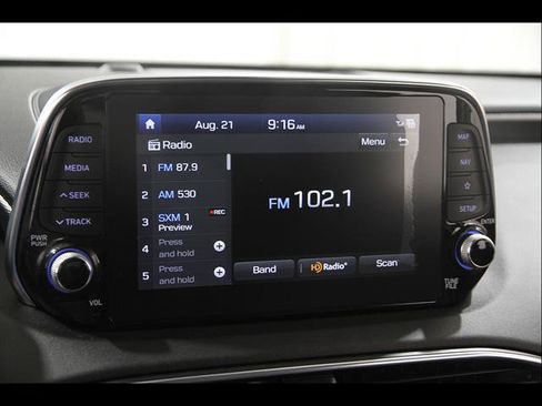 Used 2019 Hyundai Santa Fe FWD image 11