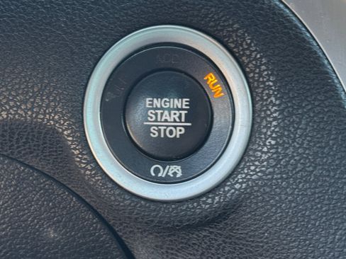 Used 2022 Chrysler 300 Touring image 21