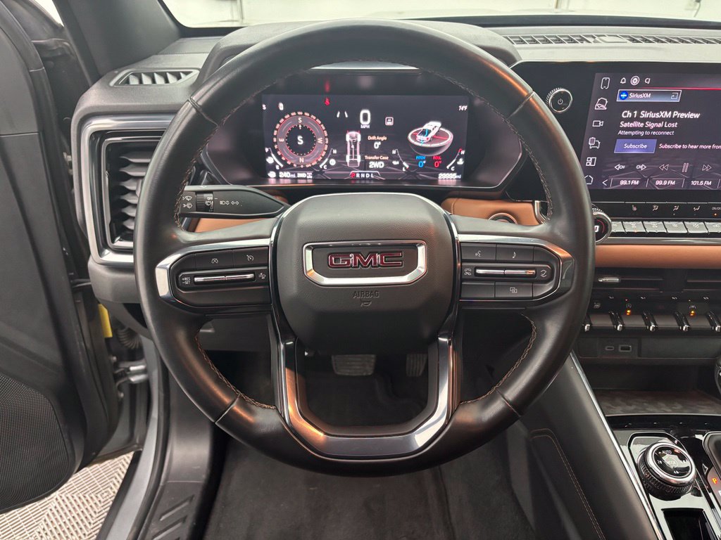 Used 2024 GMC Canyon AT4 w/ Technology Package AWD/4WD image 18