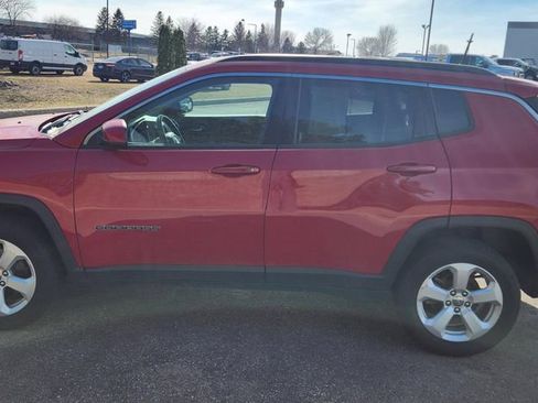 Used 2018 Jeep Compass Latitude w/ Cold Weather Group image 3