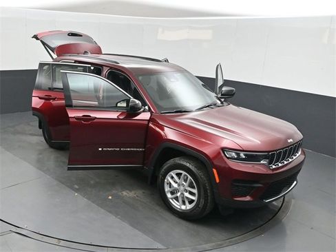 New 2025 Jeep Grand Cherokee Laredo X w/ Luxury Tech Group I image 50