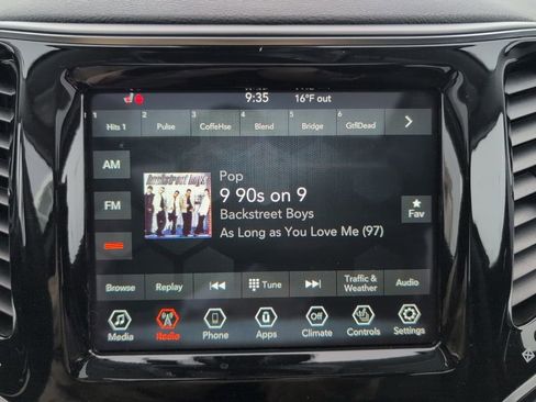 Used 2021 Jeep Cherokee Limited image 35