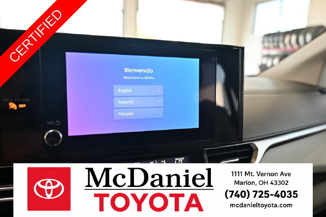 Certified 2025 Toyota Sienna LE AWD/4WD image 17