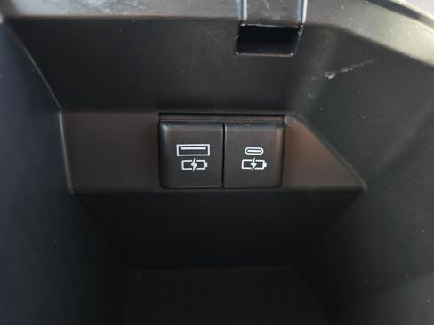Used 2024 Toyota Camry SE FWD image 22