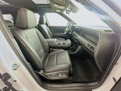 Certified 2026 Hyundai Palisade Calligraphy AWD/4WD image 29