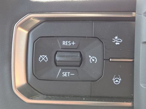 Used 2025 GMC Hummer EV 3X AWD/4WD image 40