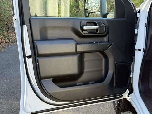 Certified 2024 GMC Sierra 2500 Pro AWD/4WD image 6