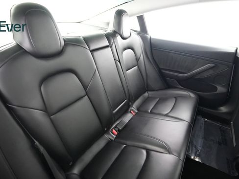 Used 2023 Tesla Model 3 Standard Range RWD image 5