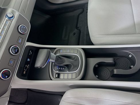 New 2026 Hyundai Kona SE FWD image 14