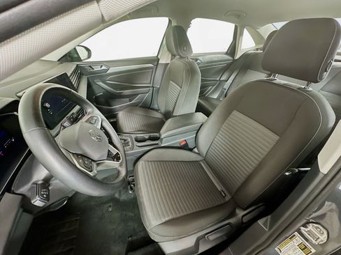 Used 2025 Volkswagen Jetta S image 13