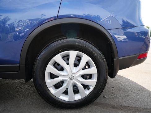 Used 2018 Nissan Rogue S AWD/4WD image 34