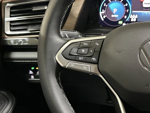 New 2026 Volkswagen Atlas SE image 29