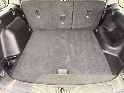 Used 2024 Jeep Grand Cherokee Laredo RWD image 16