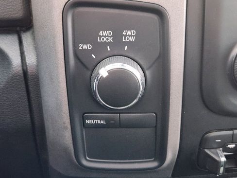 Used 2017 RAM 2500 Tradesman w/ Chrome Appearance Group image 26