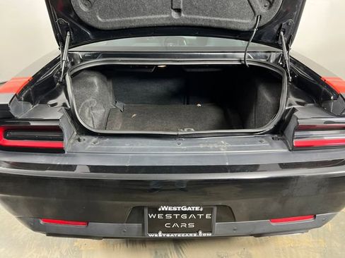 Used 2017 Dodge Challenger R/T image 14