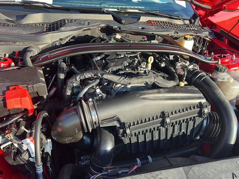 Used 2025 Ford Mustang Premium image 30