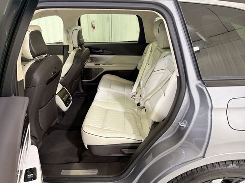 Certified 2024 Lincoln Nautilus Black Label w/ Jet Appearance Package (87T) image 25