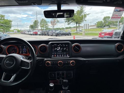 Used 2020 Jeep Gladiator Mojave AWD/4WD image 3