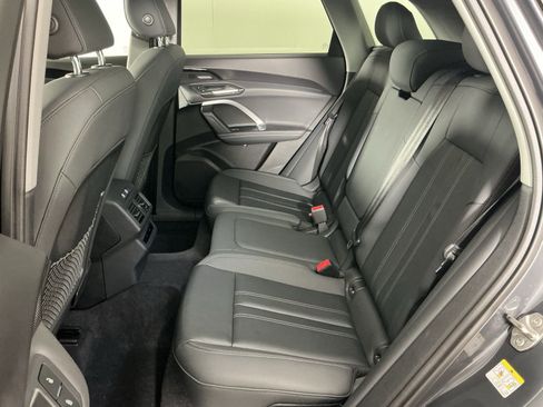 Used 2025 Audi Q5 Premium Plus w/ Premium Plus image 20