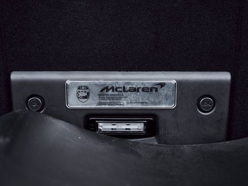 Used 2024 McLaren 750S Spider image 23