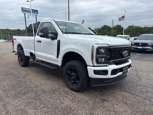 Used 2024 Ford F250 XL w/ STX Appearance Package AWD/4WD image 1