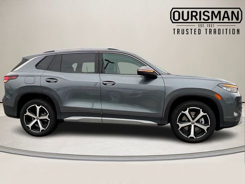 New 2026 Volkswagen Tiguan SE image 2