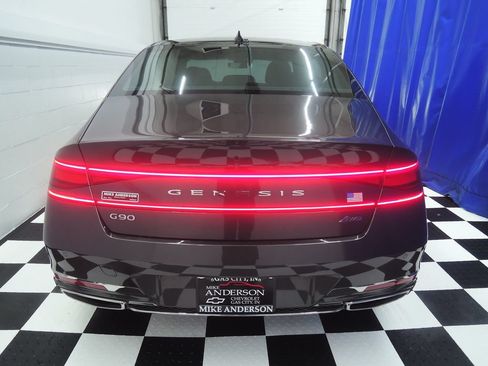 Used 2025 Genesis G90 3.5T AWD/4WD image 9