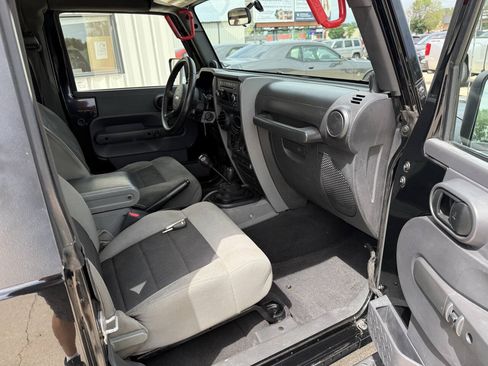 Used 2009 Jeep Wrangler X AWD/4WD image 11