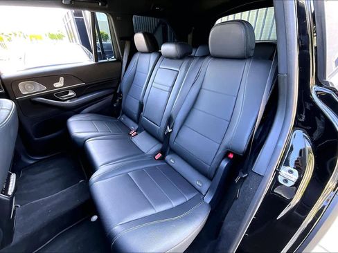 Used 2022 Mercedes-Benz GLS 450 4MATIC image 20