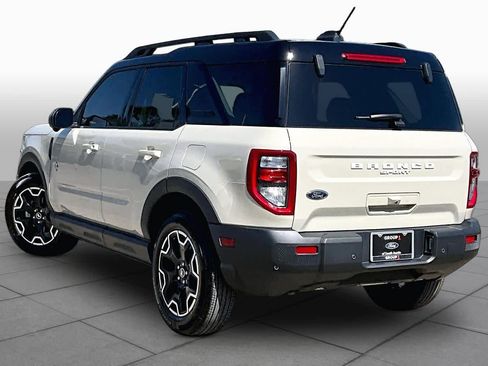 Used 2025 Ford Bronco Sport Outer Banks w/ Outer Banks Tech Package+ AWD/4WD image 12