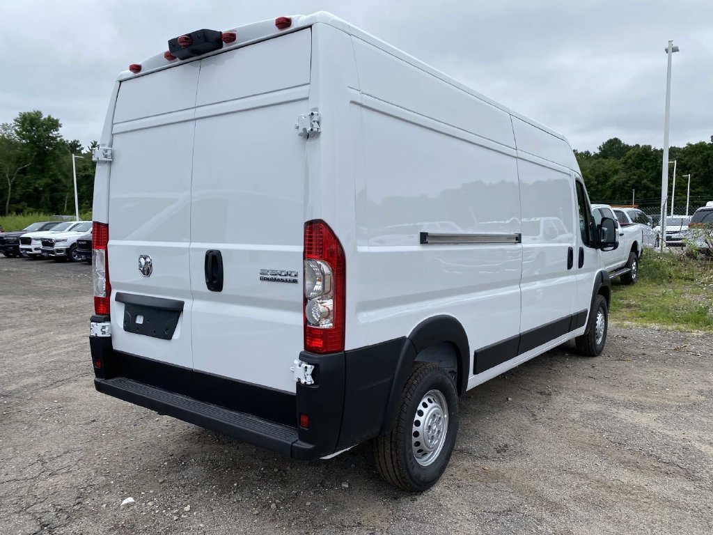 New 2026 RAM ProMaster 2500 w/ Convenience Group FWD image 3