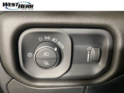 Used 2025 RAM 1500 Tradesman w/ Night Edition image 11