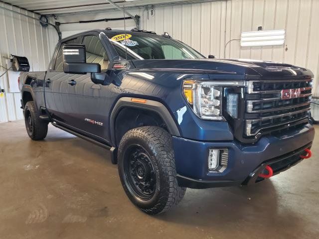 Used 2021 GMC Sierra 3500 AT4 w/ AT4 Premium Plus Package AWD/4WD image 2