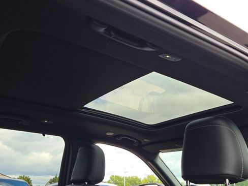 New 2025 Jeep Grand Cherokee Limited w/ Luxury Tech Group II image 11